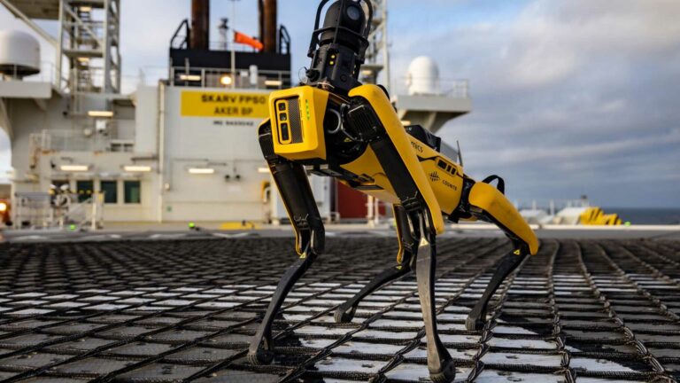 The Cognite robot Spot on an oil platform