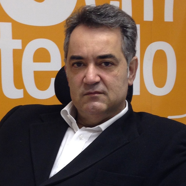 Headshot of investor Marcos Garavani Siffert.