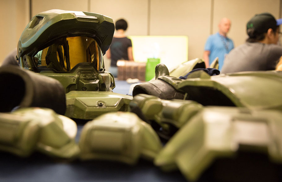 The Master Chief Helmet in the Xbox greenroom, San Diego Comic Con 2015
