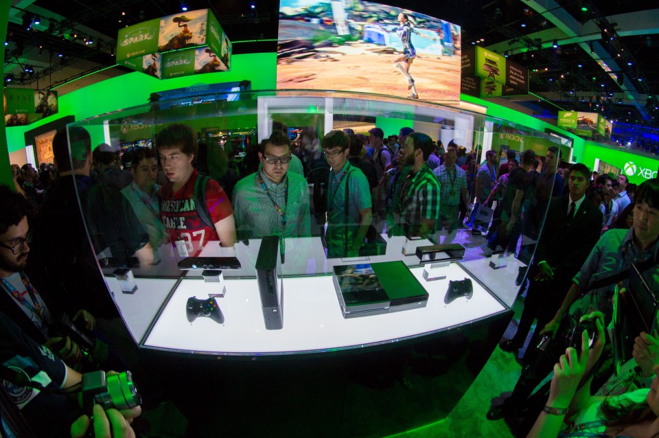 Xbox_360_E_and_Xbox_One_-_E3_2013-2