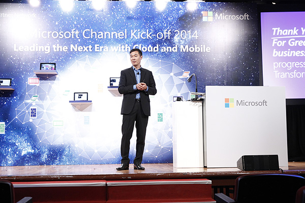 Microsoft Hong Kong 總經理鄒作基先生於Microsoft Channel Kick-off 2014分享在『流動為先、雲端為先』的世界裡與合作夥伴的關係