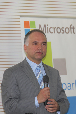 Marek Kosycarz - dyrektor odpowiedzialności społecznej w polskim oddziale Microsoft (1)