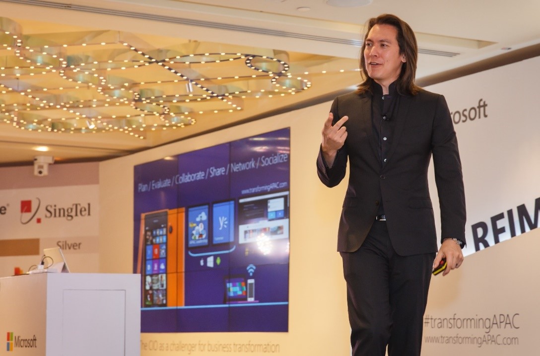 “What made your company successful until now may be what kills you in the future,” Mike Walsh discusses the need to transform the enterprise