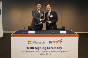Allen Ma (right), Chief Executive Officer, Hong Kong Science & Technology Parks Corporation, and Horace Chow, General Manager of Microsoft Hong Kong Limited, today signed a Memorandum of Understanding that aims to raise the IoT industry in Hong Kong to the world stage. 