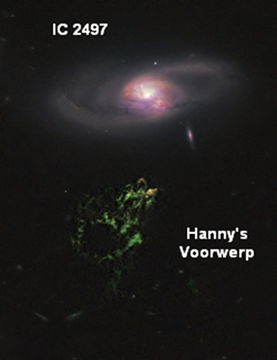 Figura 7: Hanny’s Voorwerp. La masa (señalada aquí en color verde) es un nuevo objeto cósmico descubierto por un profesor de escuela holandés y astrónomo novato mientras utilizaba Galaxy Zoo.