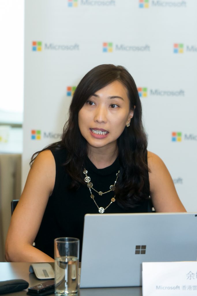 Microsoft 香港雲端及企業商務部主管余敏為公布Microsoft亞洲數據文化調查2016結果，並闡述區內企業如何形成數據文化以全面發揮數碼潛能。 
