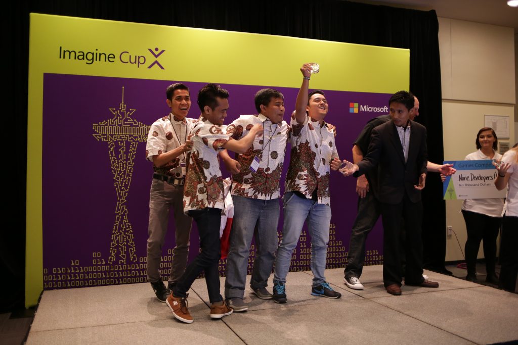 Team None Developers from Indonesia placed second in the Games Category with their application ‘Froggy and The Pesticide’, a game designed to raise environmental awareness. 