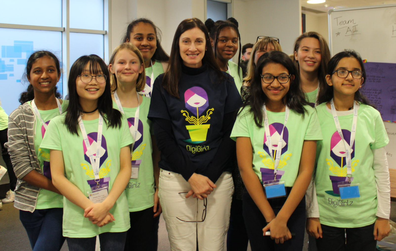 CIndy Rose with some of the DigiGirlz participants