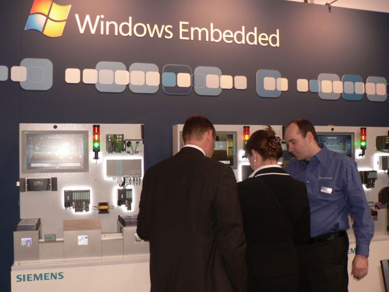 Microsoft and Siemens demonstrate the Innovative Production Line Proof of Concept.