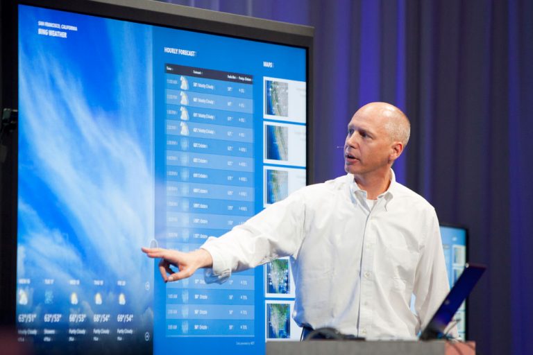 Kirk Koenigsbauer, vice president of Marketing for the Microsoft Office Division, demonstrates the new Office.