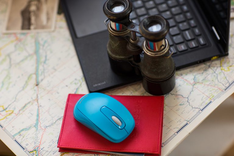 Navigating and being productive on the go is great. Being able to do it with style is even better. The Microsoft Touch Mouse makes this possible.