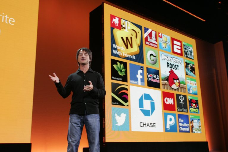 Corporate Vice President of Windows Phone Program Management Joe Belfiore demos Live Apps, a new feature of Windows Phone 8.