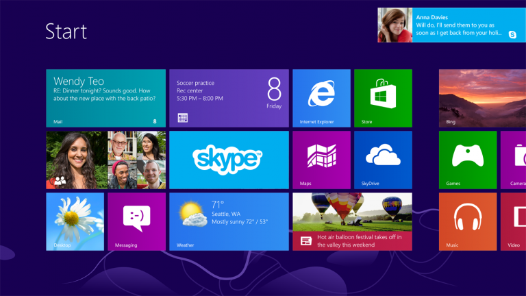 Skype for Windows 8 allows you to see Skype IM notifications right on your Start Screen.