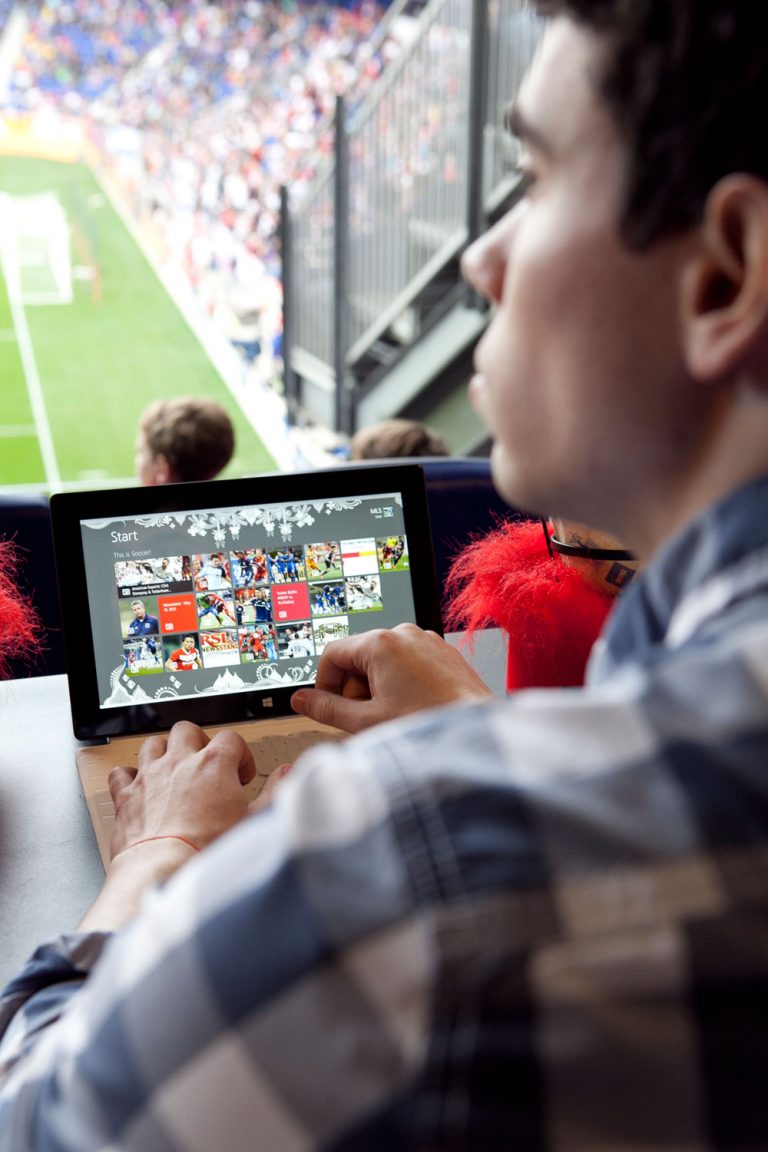 Fans can look forward to trying out Windows 8 on the Microsoft Surface tablet in-stadium at more than 40 games throughout the season.