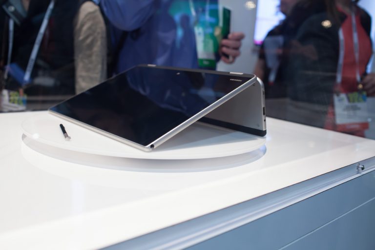 Toshiba’s 5-in-1 concept PC at CES 2014 converts to a variety of useful poses.