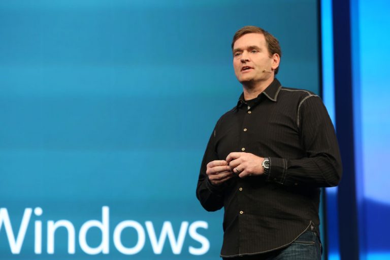 David Treadwell, corporate vice president, Operating Systems Group, discusses Windows 8.1 Update on stage at Build 2014 in San Francisco.