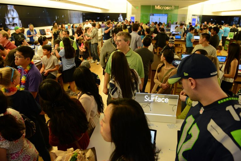 Microsoft Surface Pro 3 Summer Celebration crowd at the Bellevue Square Microsoft Store.