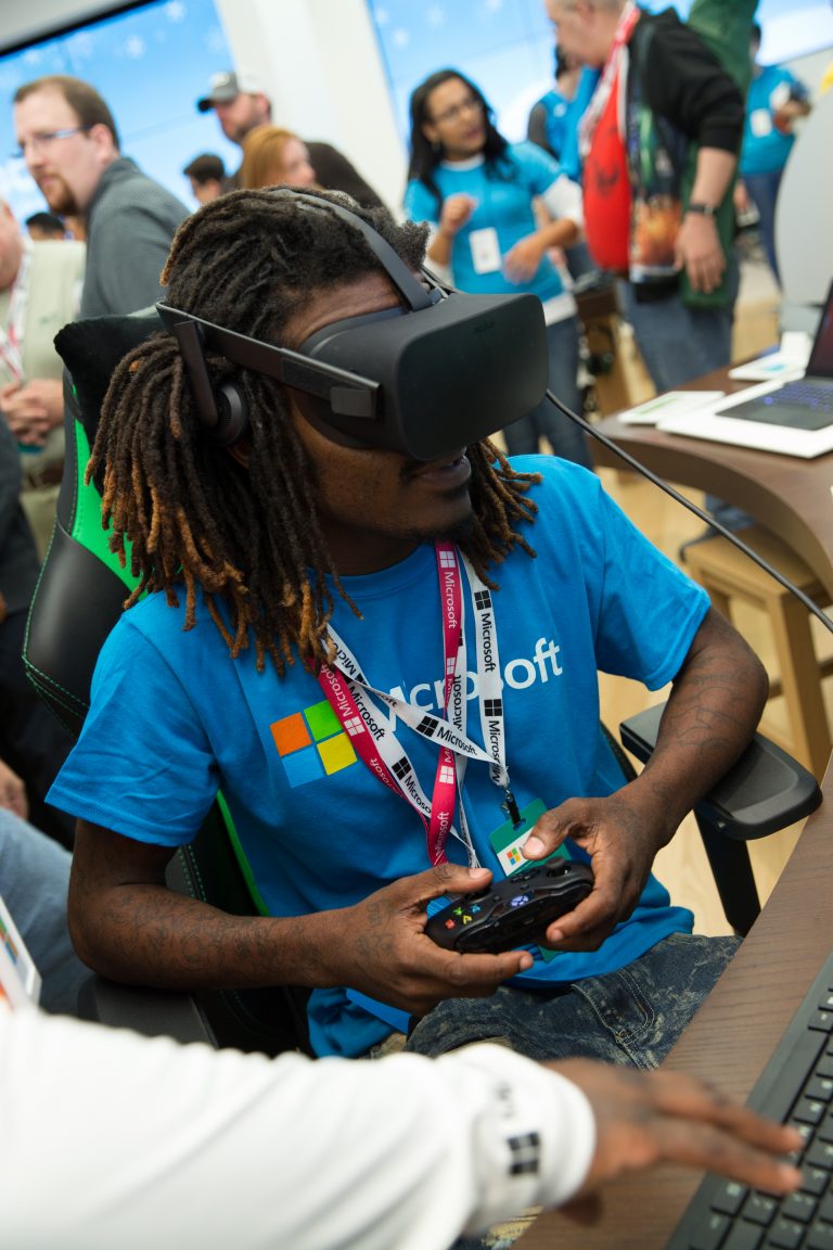 Customers experience virtual reality with Oculus Rift, powered by Windows 10, at the newest Microsoft Store at The Mall at Green Hills in Nashville, Tenn., on Nov. 17, 2016.
