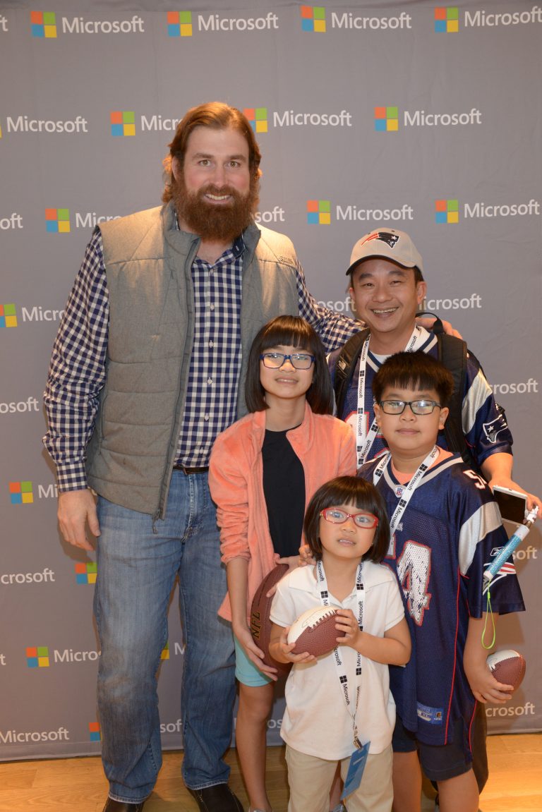 Retired New England Patriot Legend, Matt Light with fans at the Microsoft Store at Baybrook Mall (Friendswood, Texas).