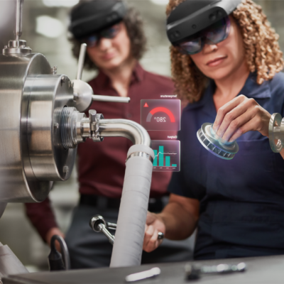 Firstline workers using Mixed Reality on the factory floor