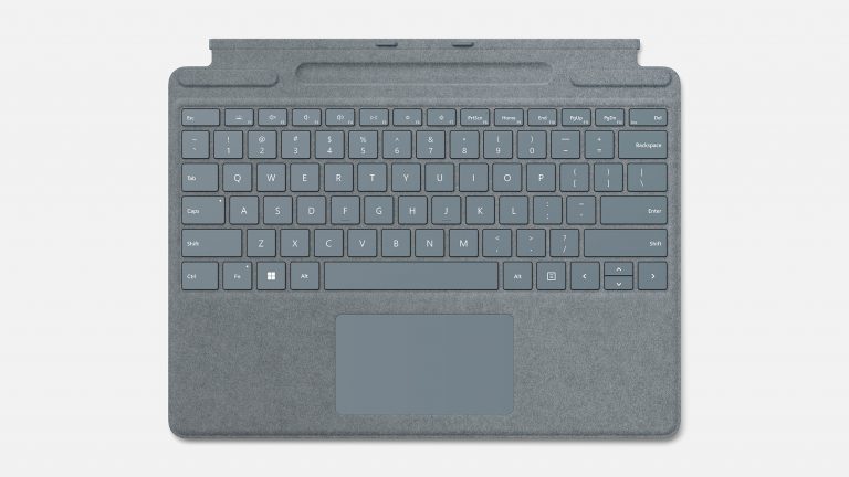 Surface Pro Type Cover ice blue