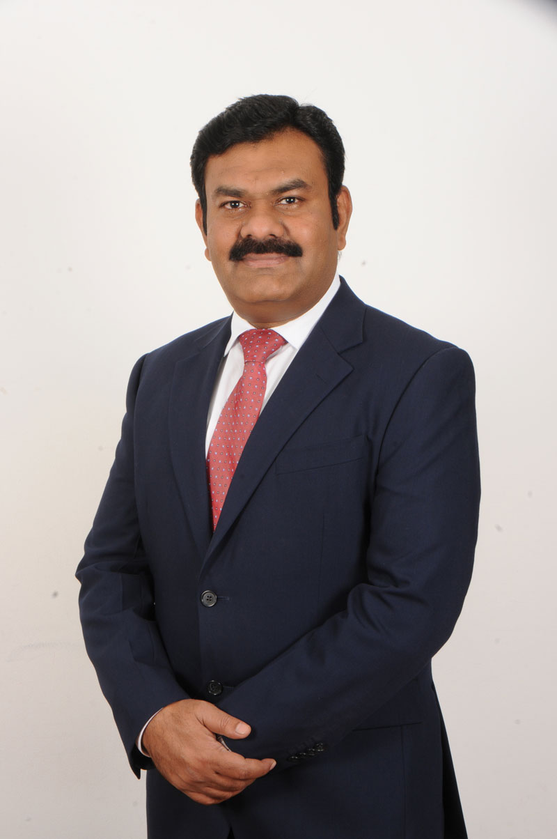 • S.M. Hussaini, CEO of Almoayyed Computers Middle East