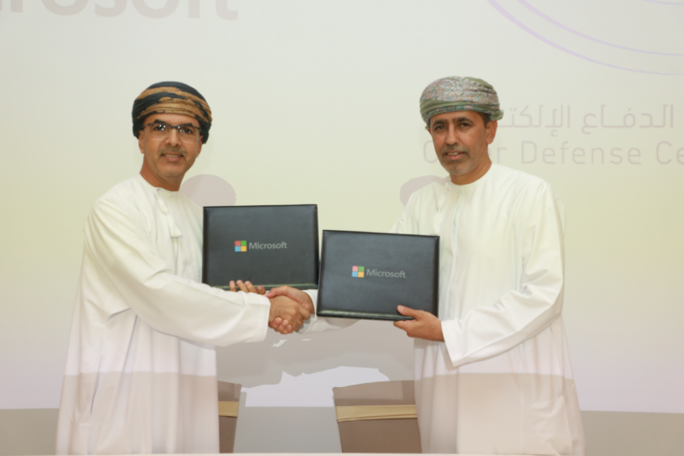 Khamis bin Salim Al Hajri, Head of Oman Cyber Defense Centre and Sheikh Saif Bin Hilal AlHosni, General Manager of Microsoft Oman, Bahrain during the signing ceremony.