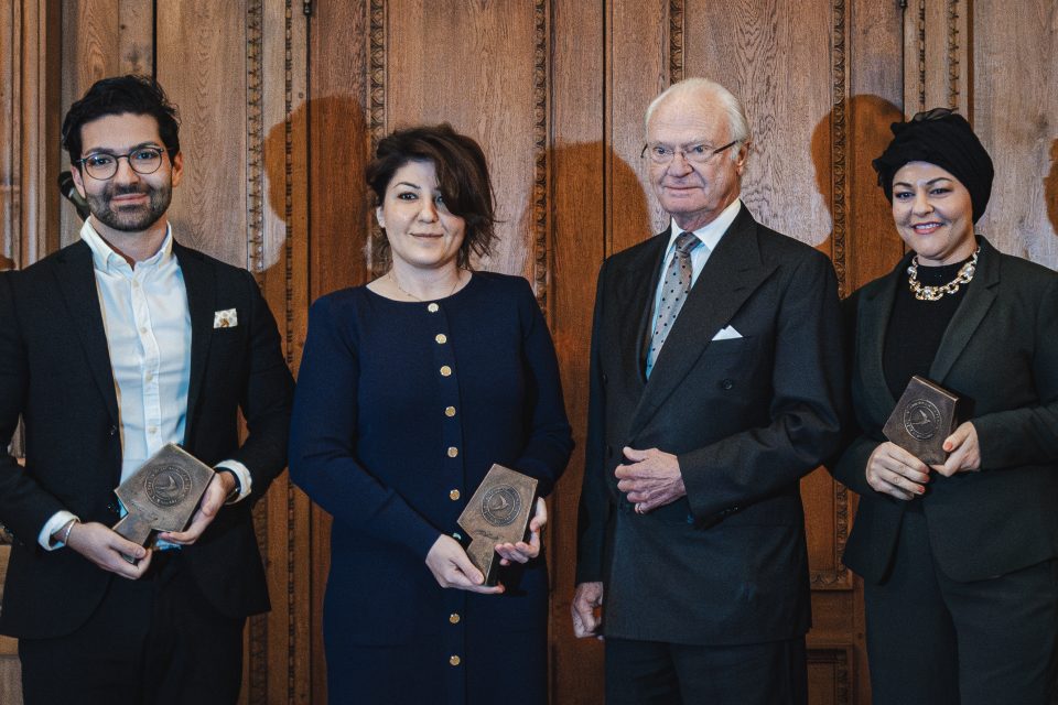 H.M. Kung Carl XVI Gustaf delar ut pris till Årets Nybyggare