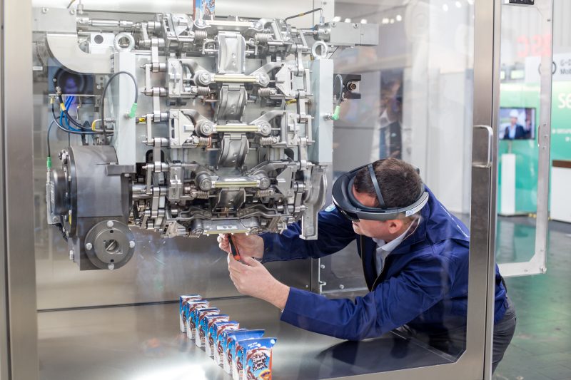 By connecting its food and beverage packaging to the Microsoft Azure cloud, Tetra Pak is taking its Conditioning Monitoring to the next level.