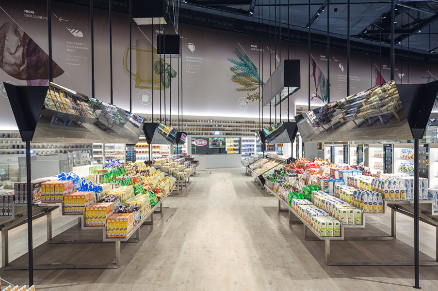 Famed architect Carlo Ratti designed Coop Italia’s “supermarket of the future” to offer a sociable space reminiscent of an open-air market, in contrast to the towering shelves and narrow aisles of modern stores.