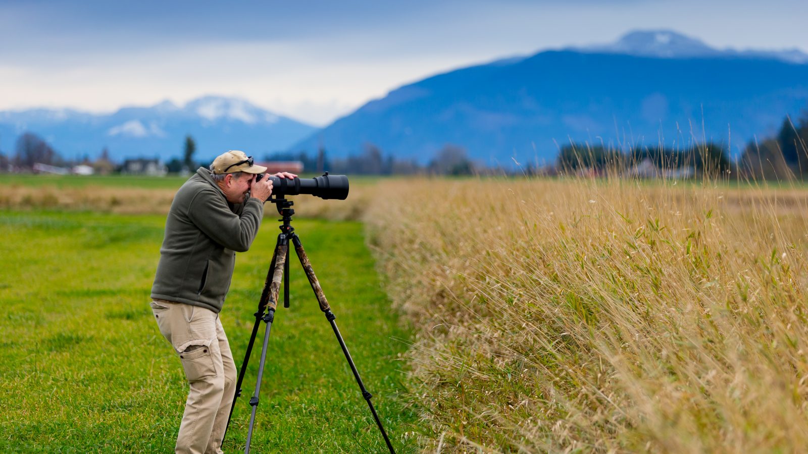 Take photos перевод. Фотограф. Юрий Кольцов фотограф. Take photos. The taking.