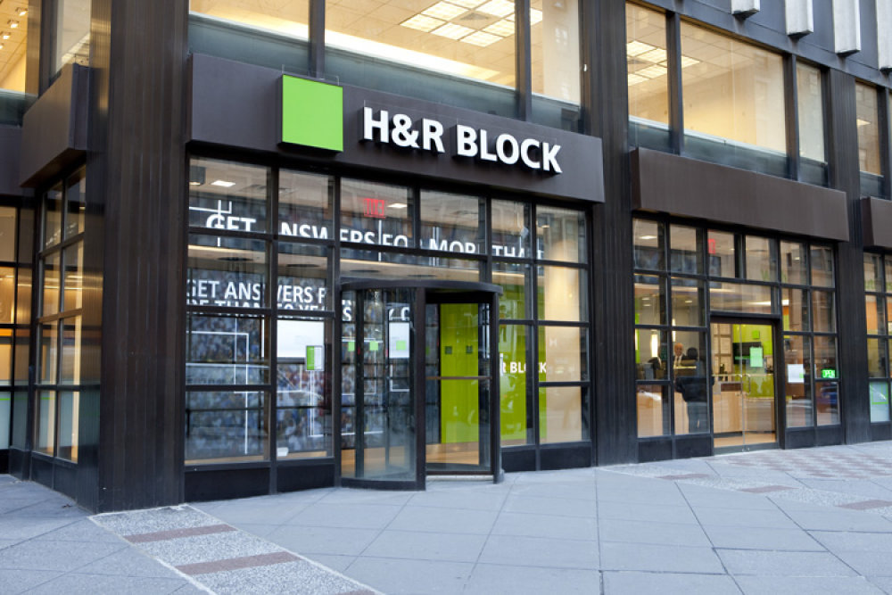 An H&R Block storefront.