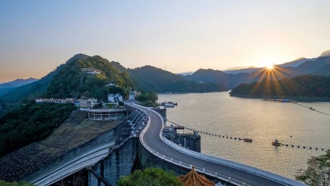 Shihmen dam and reservoir at dawn.