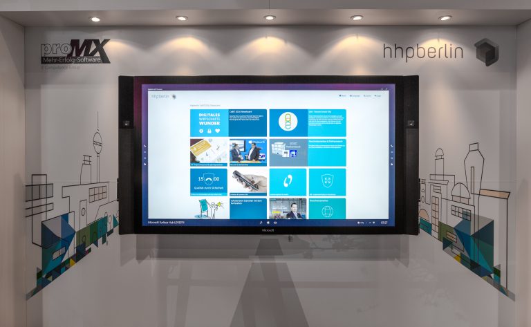 CeBIT 2016: Microsoft Surface Hub - hhpberlin Showcases