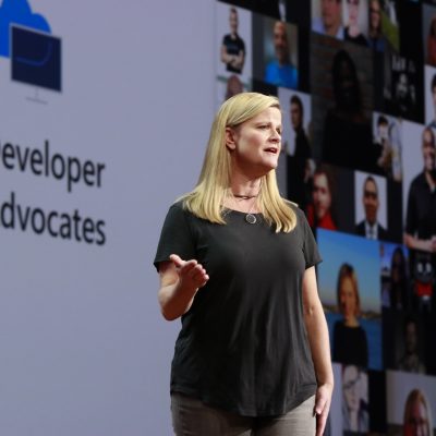 Charlotte Yarkoni, Microsoft corporate vice president of Growth and Ecosystem, at Build 2018 (Quelle Microsoft)
