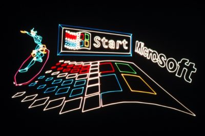 Leuchtschrift mit Windows 95 Logo