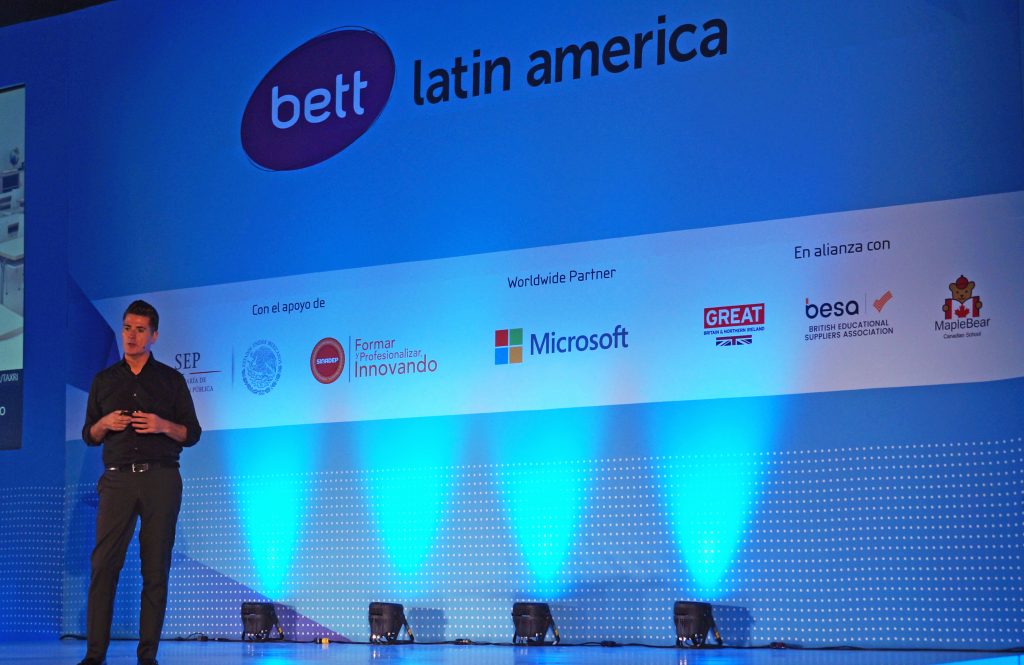 Anthony Salcito, VP de Educación a Nivel Mundial en Microsoft, en su conferencia en BETT Latam 2018