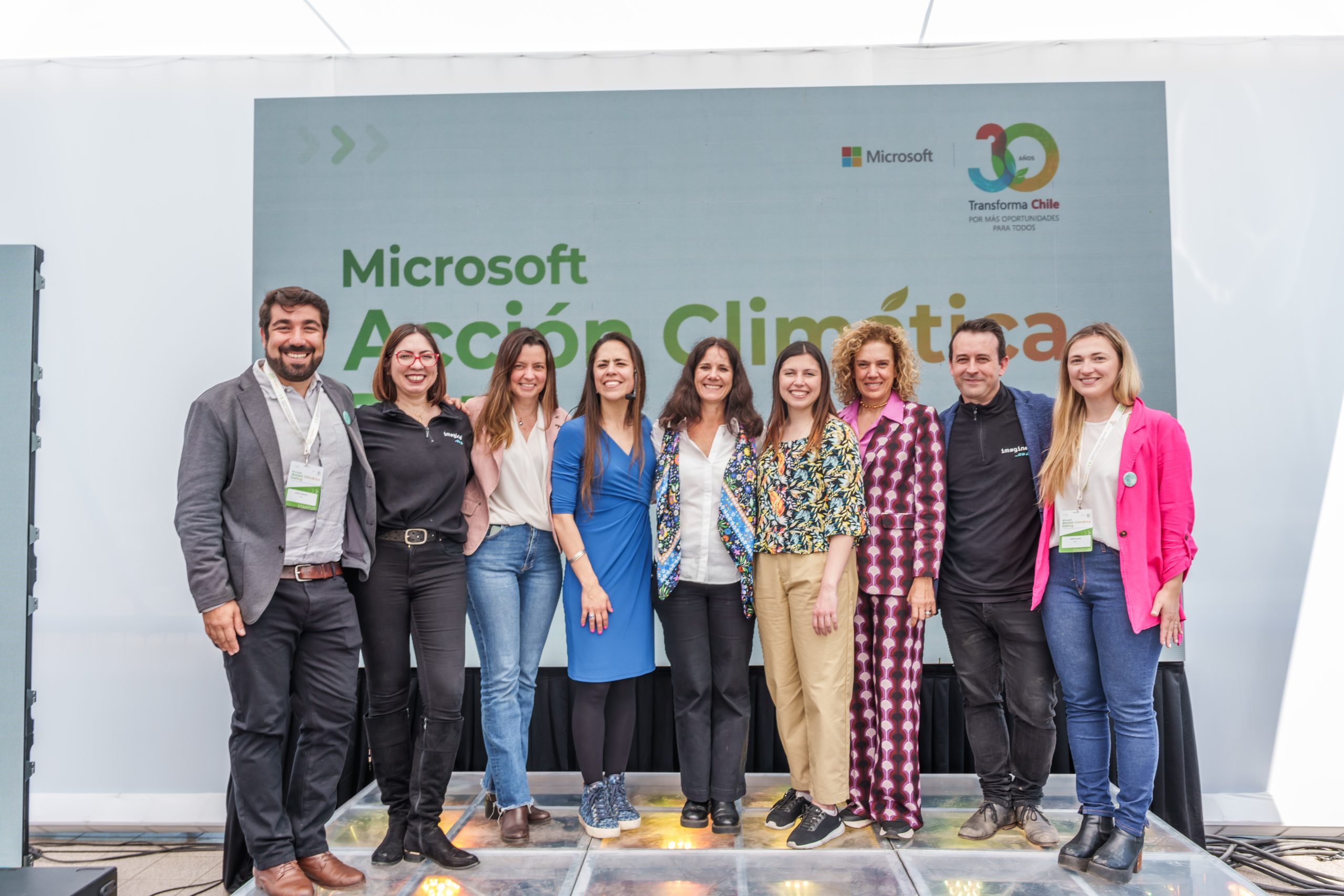 Microsoft impulsó un speed dating de acción climática entre empresas y  startups para acelerar sus compromisos con innovación - News Center  Latinoamérica