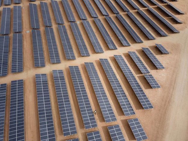 Filas de paneles solares
