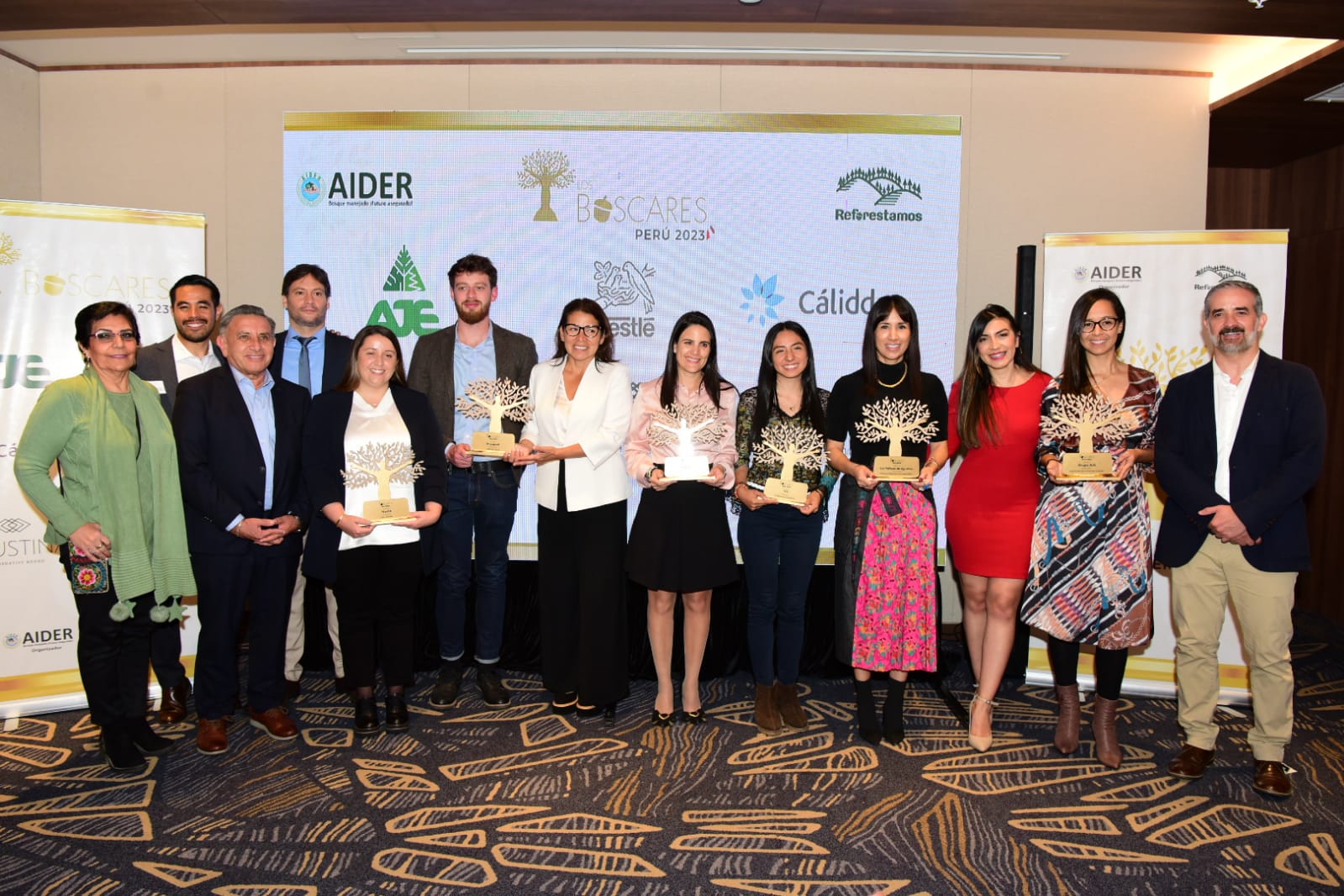 Iniciativa de incorporación de productores cafetaleros peruanos en el mercado de bonos de carbono es reconocida en los Premios Bóscares