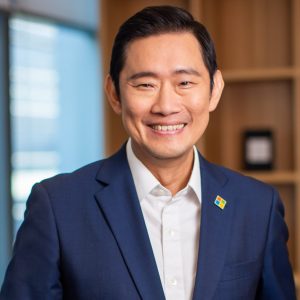 Kevin-Wo-Chief-Partner-Officer-Microsoft-ASEAN-headhsot