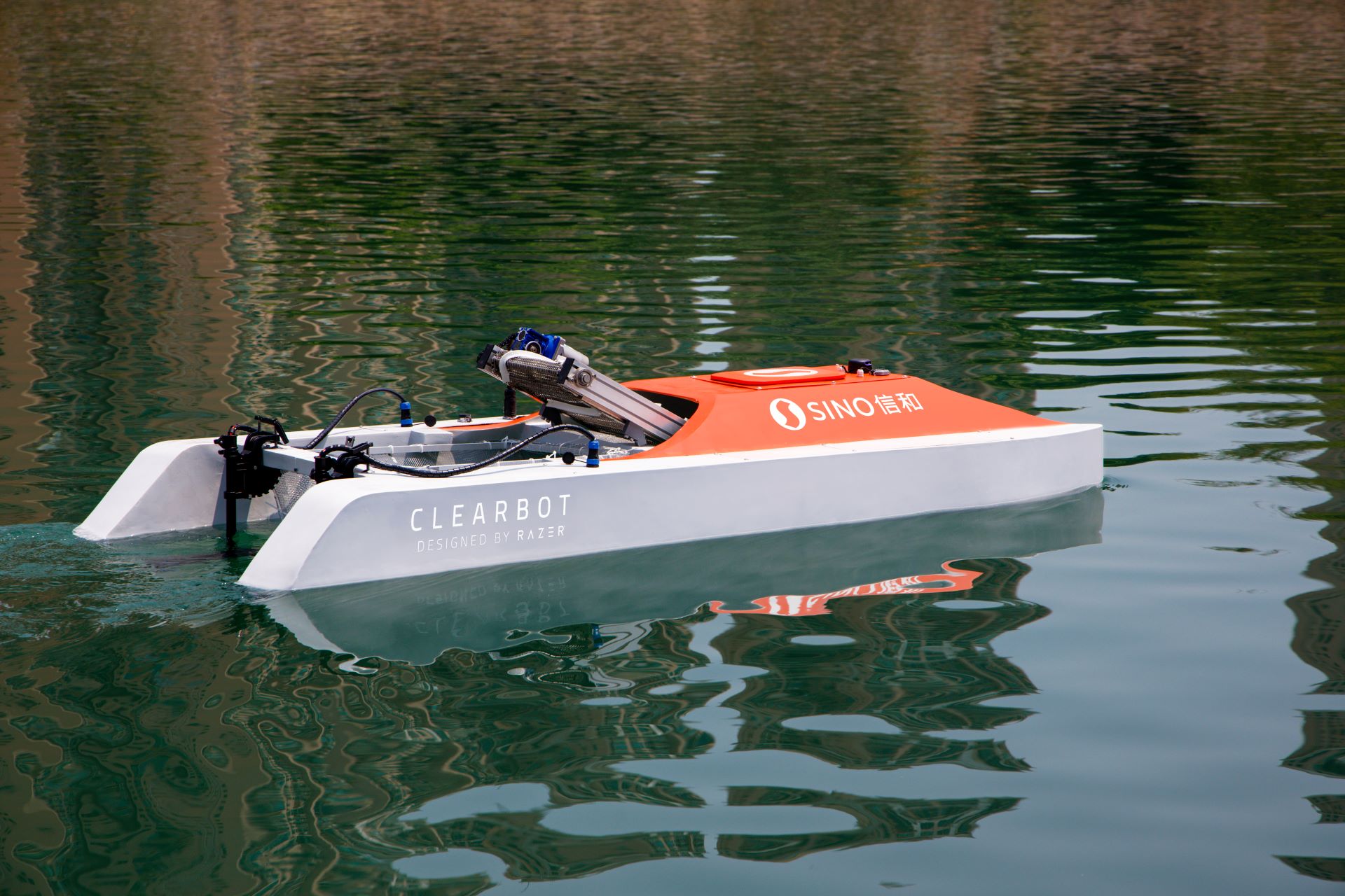 This AI-enabled robotic boat cleans up harbors and rivers to keep plastic  trash out of the ocean - Source Asia