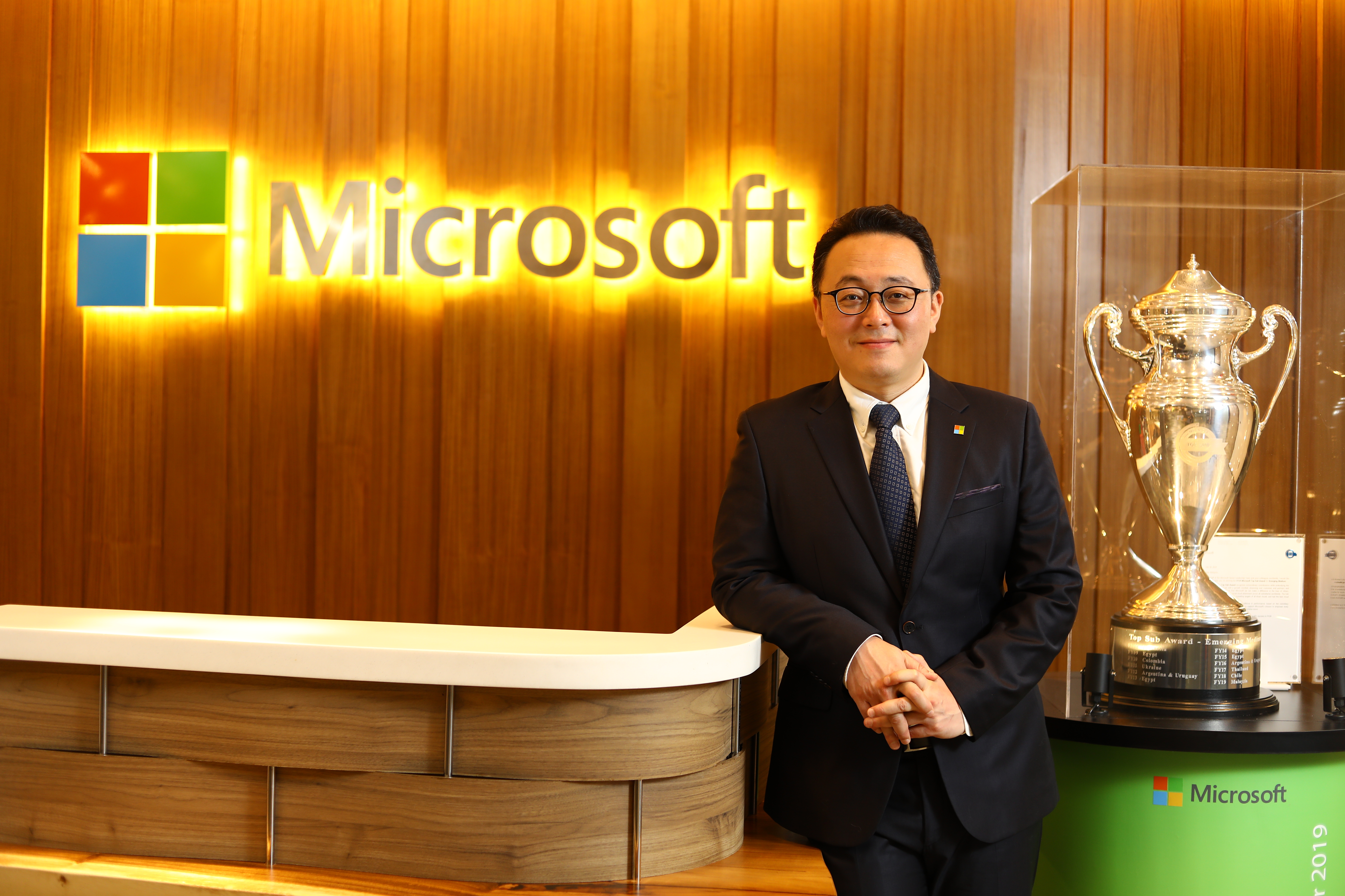 Eric Oh , Chief Financial Officer Microsoft Malaysia