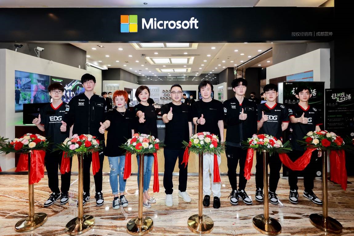 雷蛇与微软中国携手打造 Z 世代游戏生活新方式
