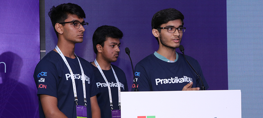 Second runner-up, Team Practikality pitching their solution to the judges 
