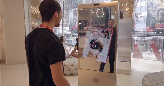 Microsoft разработала селфи-зеркало для H&M