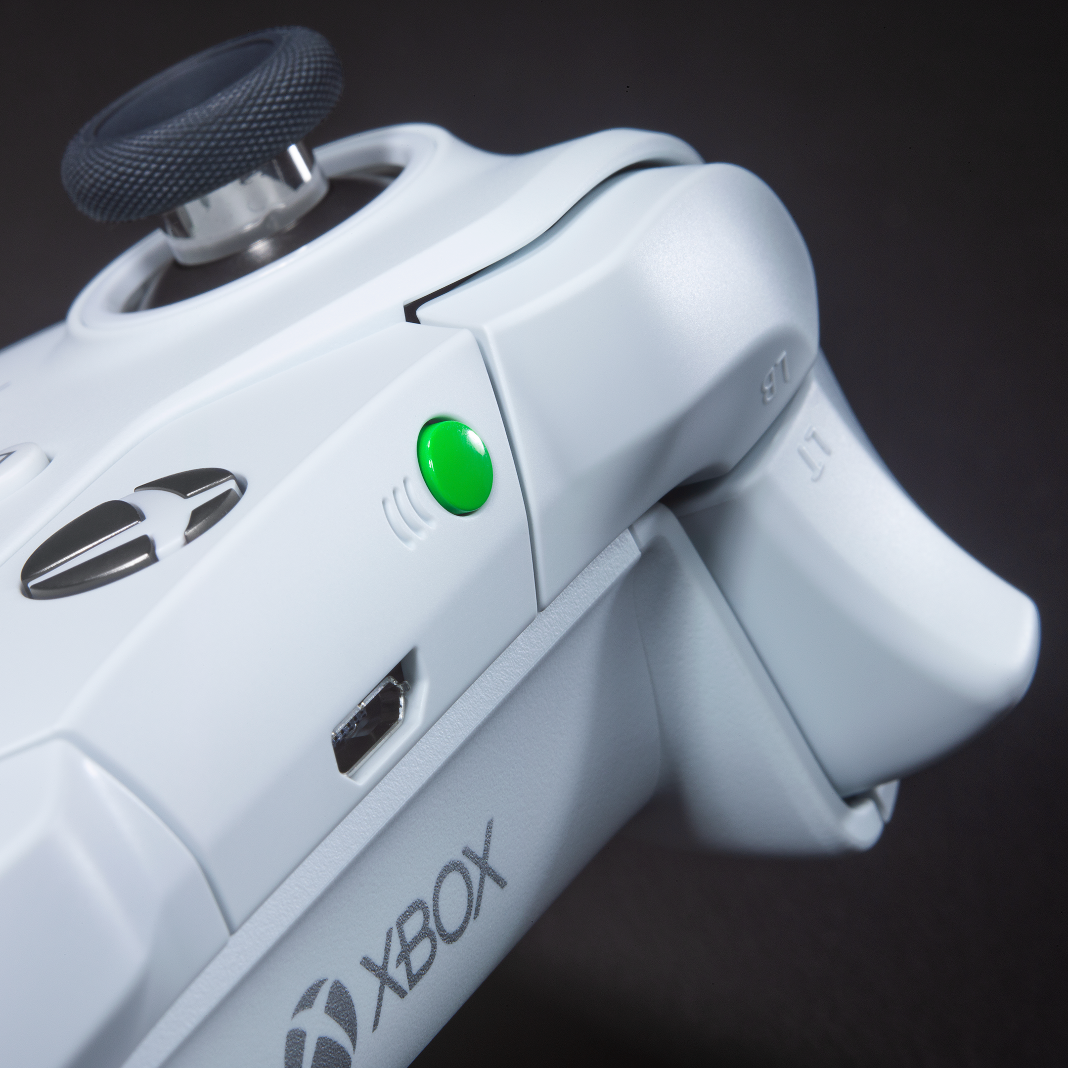 Беспроводной геймпад Xbox Elite – White особой серии
