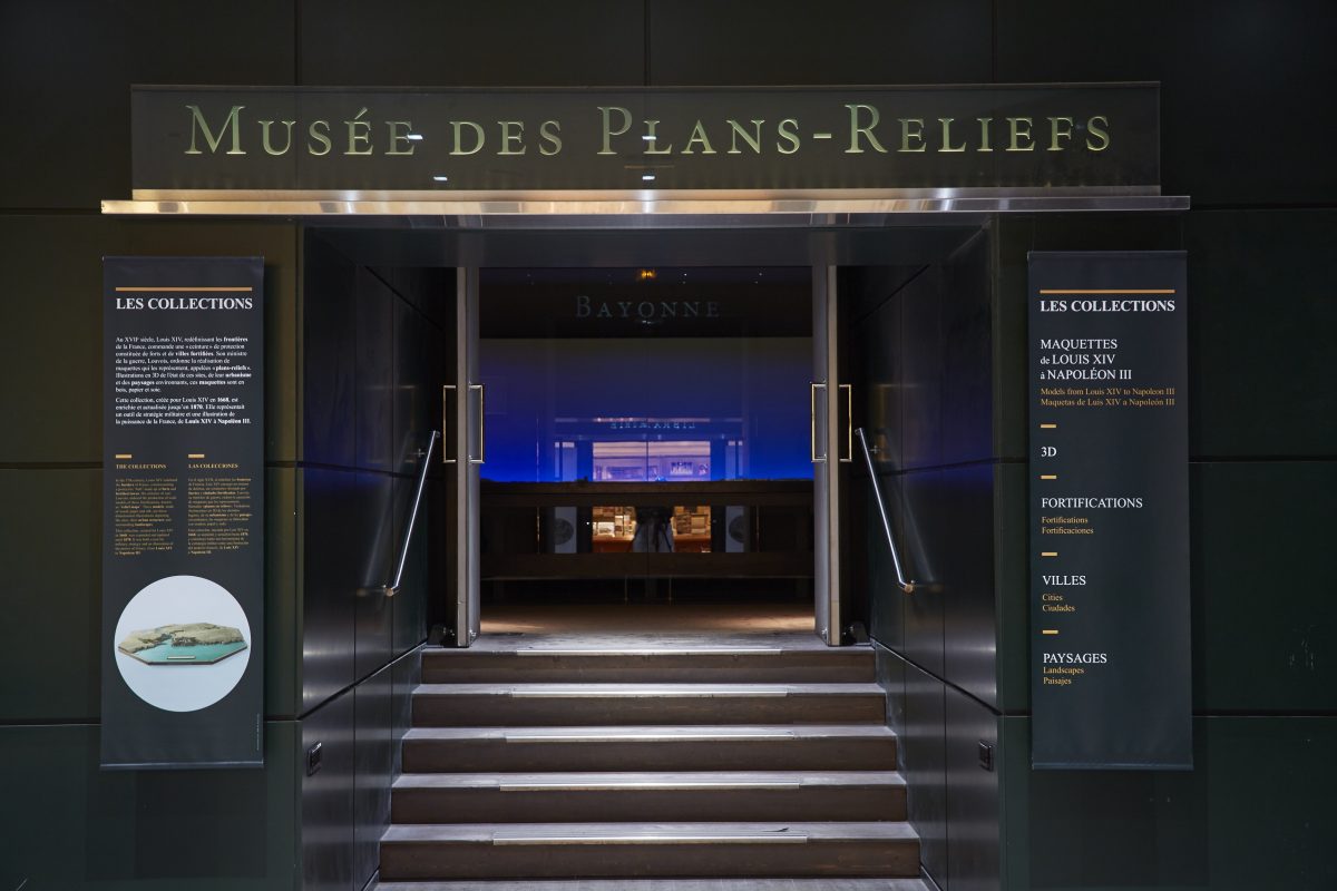 Парижский Музей планов и рельефов