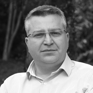 Александр Беленький Директор департамента по работе со средними и малыми организациями и партнерами Microsoft в России