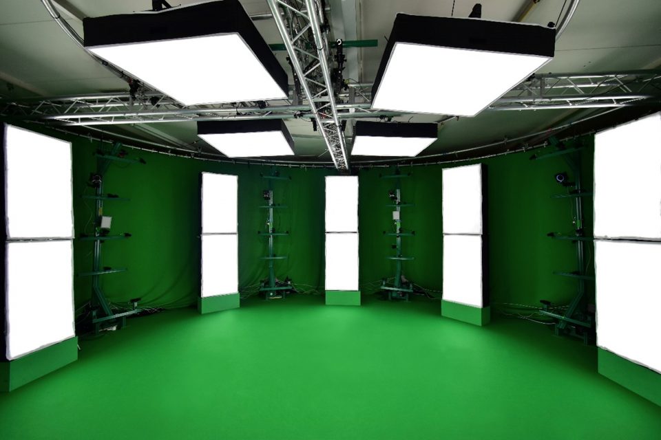 ニコンが、「Microsoft Mixed Reality Capture Studios」の国内初のパートナー企業として、2022 年秋に映像制作拠点を東京に開設